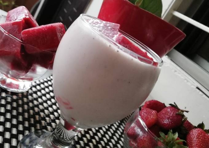 Recipe of Quick Strawberry Milkshake