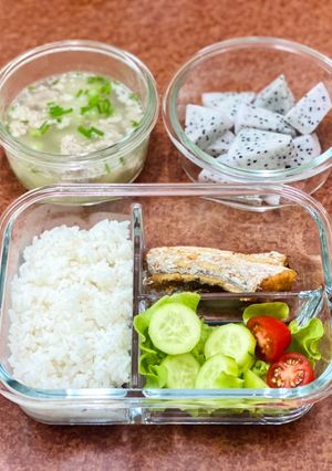 Hình của món Lunch Box 28.