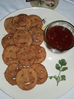 পটেটো স্মাইলি (potato smiley recipe in Bengali) রেসিপির প্রধান ছবি