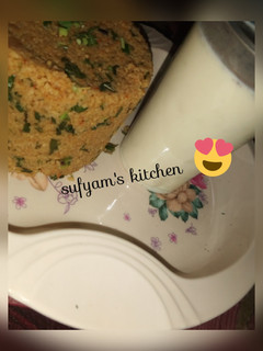 A picture of Jallof din cous-cous da banana smoothie.