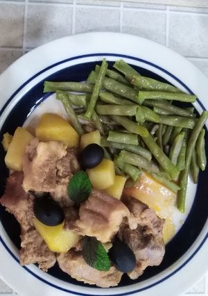 Una foto de Fricasé de cerdo con papas y menta