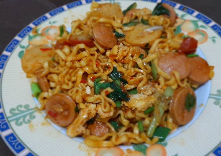 Bagaimana Membuat Mie goreng nyemek suka suka Anti Gagal