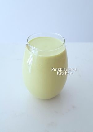 A picture of Avocado Smoothie.
