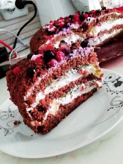 O poză a rețetei Tort cu diverse fructe și cremă de iaurt.