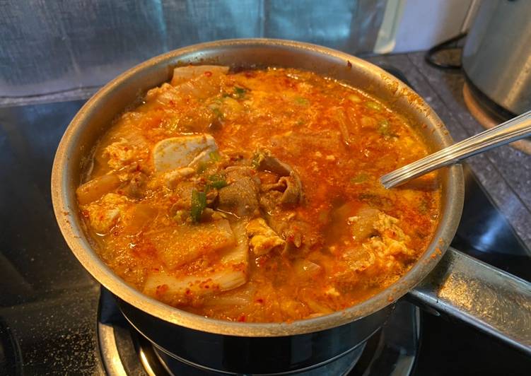 Steps to Prepare Quick Kimchi Tofu Stew (순두부찌개)