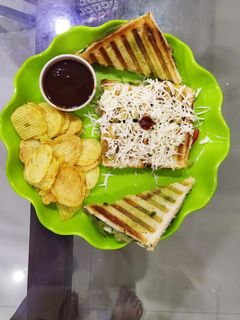 બોમ્બે વેજ ચીઝ ગ્રીલ સેન્ડવીચ રેસીપી મુખ્ય ફોટો