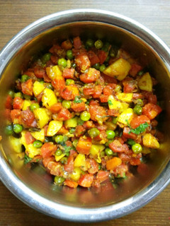 गाजर की सब्जी (Gajar ki sabzi recipe in hindi) रेसिपी मुख्य फोटो