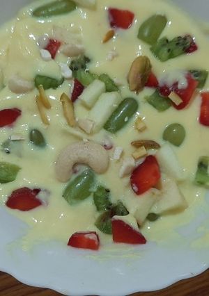 A picture of Fruits custard.