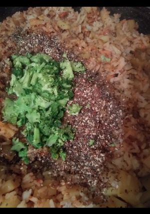 Una foto de Guiso de arroz con brócoli