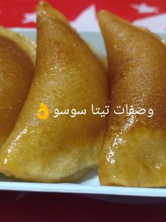 صورة لوصفة القطايف بالتمر والموتزاريلا