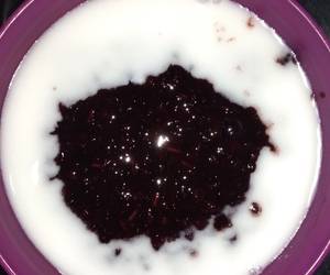 Mudahnya Menyajikan Bubur ketan hitam Yummy Mantul