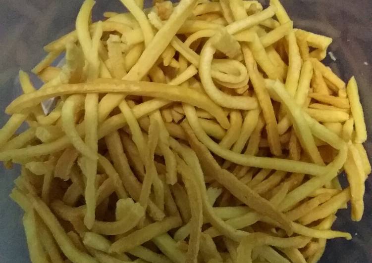 Resep Snack bawang renyah ala ma2 bhanu oleh Widya ER 