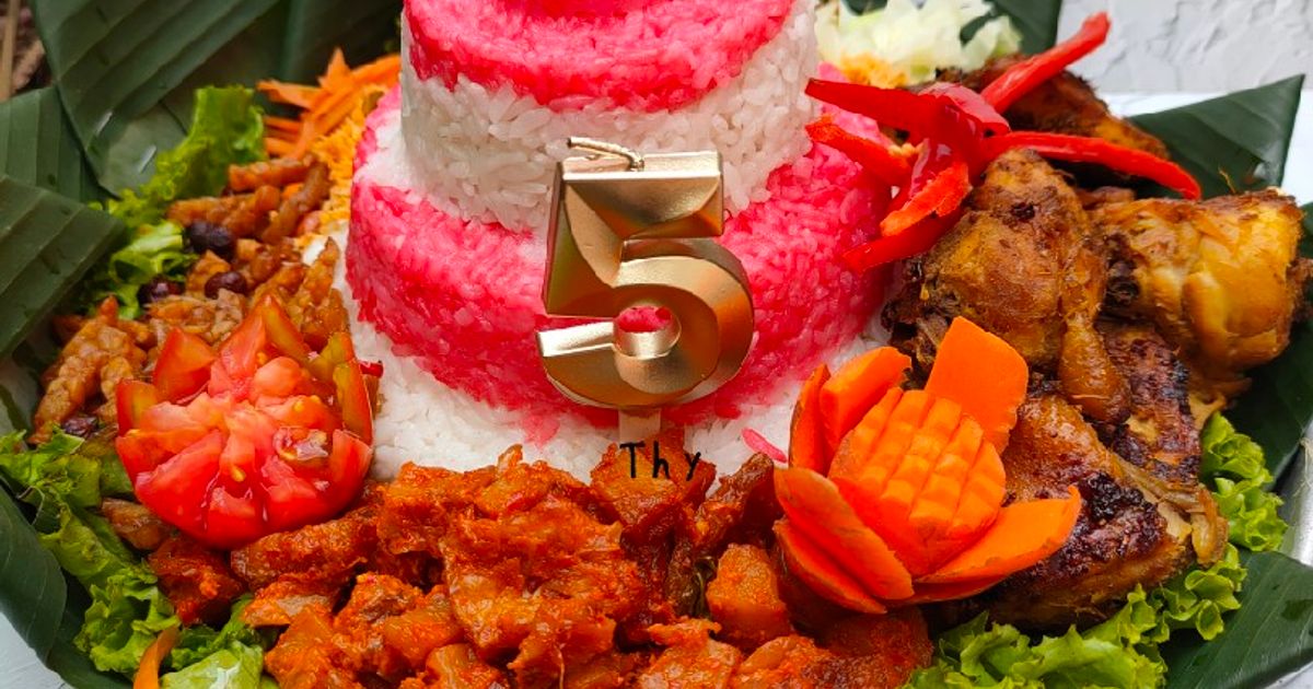 348. Nasi Tumpeng Merah Putih