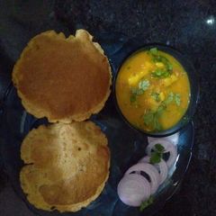 Masala poori A picture of Masala poori.