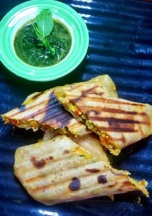 A picture of Multigrain sprout paneer grilled wrap.