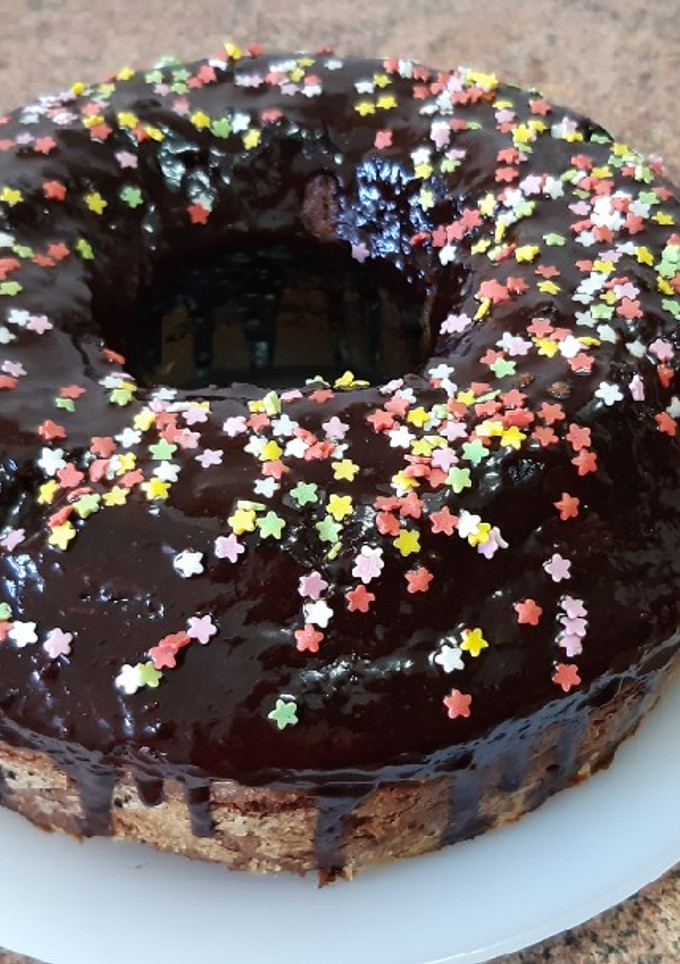 Una foto de Bizcocho de chocolate y café irresistible