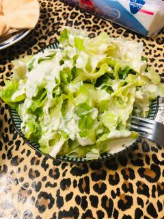 صورة لوصفة سلطه من اختراعي لذيذة جداً 🥰🥗🥗