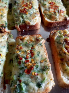 A picture of Garlic Bread.