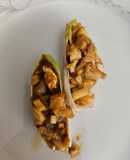 Barcas de endivia con gambas