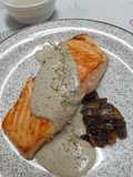 Salmón con salsa de trufa