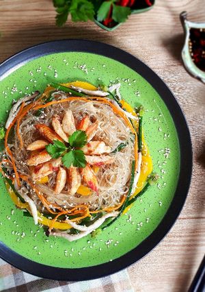 Hình của món Miến cua (ghẹ) ngũ sắc.