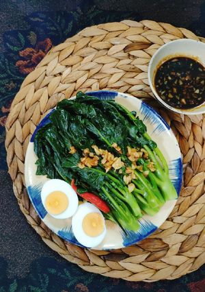 Hình của món Mầm súp lơ luộc & Sốt dầu hào.