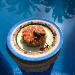 Salmon tartare A picture of Salmon tartare.
