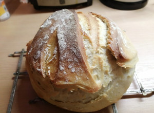 Kovászos fehér kenyér recept fotója
