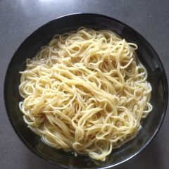 A picture of Plain Instant Noodle.