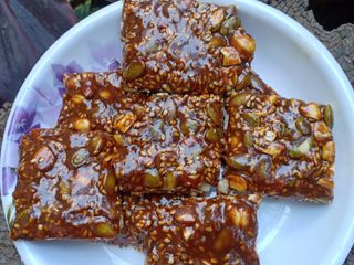Pumpkin seeds chikki