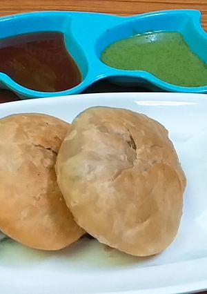खस्ता (Khasta recipe in hindi) रेसिपी मुख्य फोटो