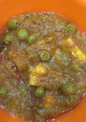 A picture of Matar Paneer Lajawaab.