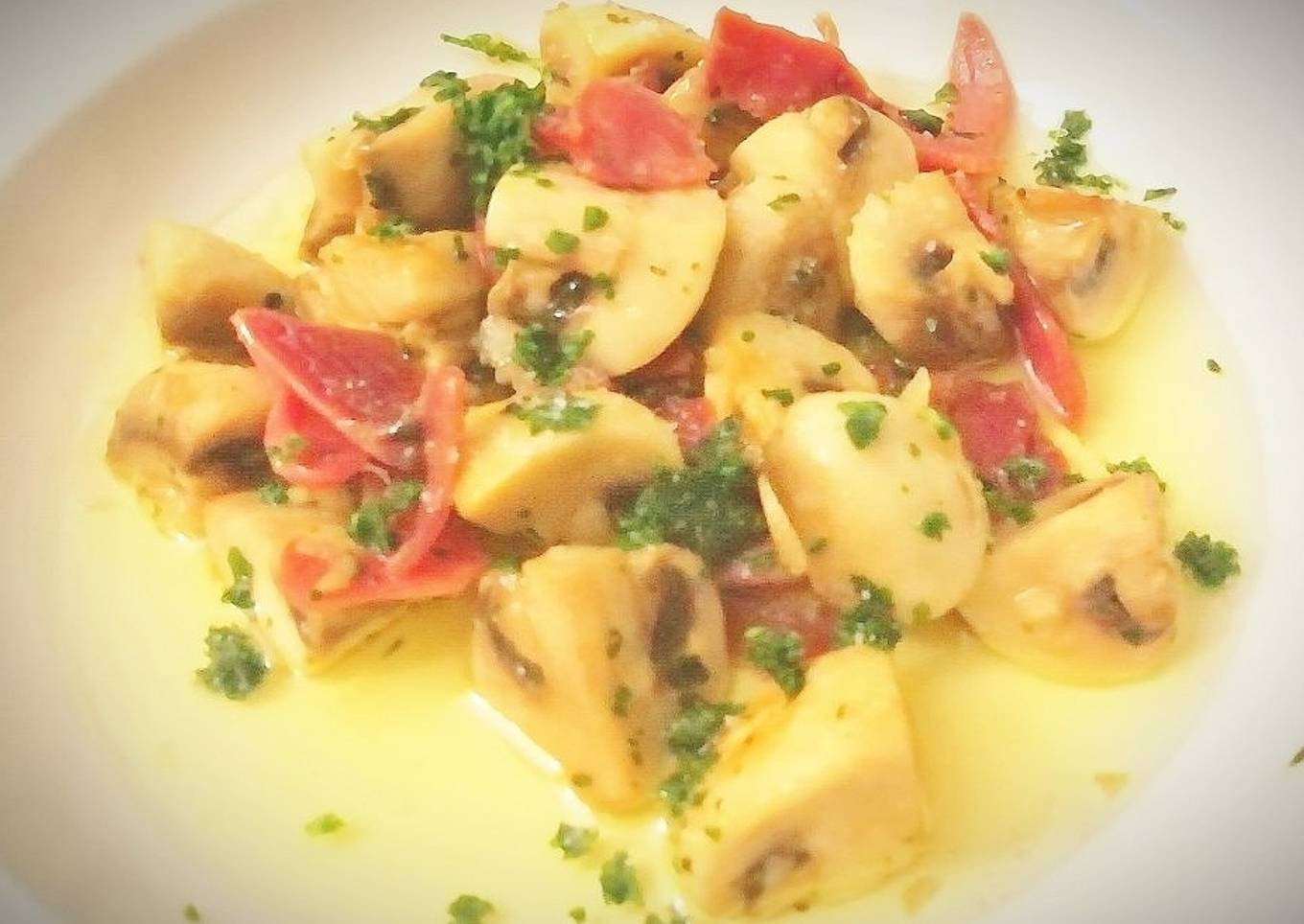 Champiñones al ajillo con Paleta ibérica