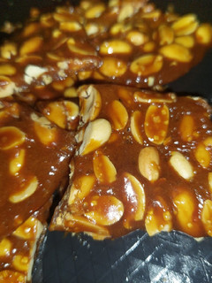 A picture of Peanut chikki.