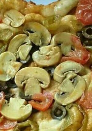 صورة لوصفة بيتزا بالفطر