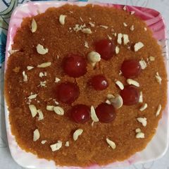 A picture of Rava ka halwa.