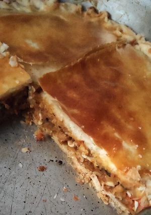 Una foto de Tarta de atún con masa hojaldrada