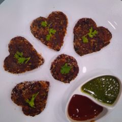A picture of TASTY & NUTRITIOUS SNACK BEETROOT AND VEGGIE CUTLETS.