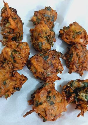 A picture of Pyazi pakora.