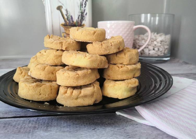Glutén- és tejmentes burgonyás ropogós pogácsa recept foto