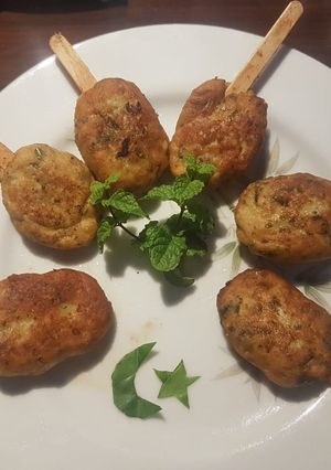 A picture of Chicken haramasala popsicles.