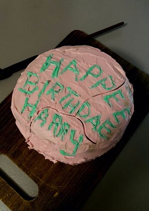 Une photo de Gateau d'anniversaire Happee birthdae Harry (Soirée Harry Potter)