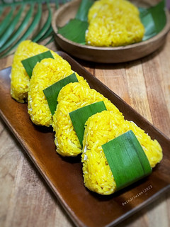 Foto resep Lemper Kuning Isi Ayam Suwir
