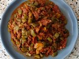 Nopalitos con carne colorada