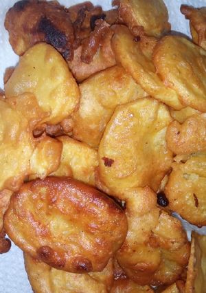 A picture of Tumeric Viazi Karai.