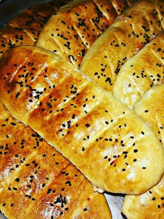 صورة لوصفة 💚💛😍ساندويتش محشيين بالجبن في الفرن ❤❤