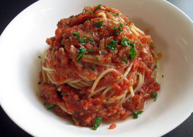 Simple Way to Make Homemade Cold ‘Gazpacho’ Spaghetti