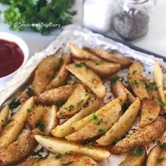 A picture of Crispy Baked Potato Wedges.
