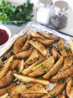 A picture of Crispy Baked Potato Wedges.