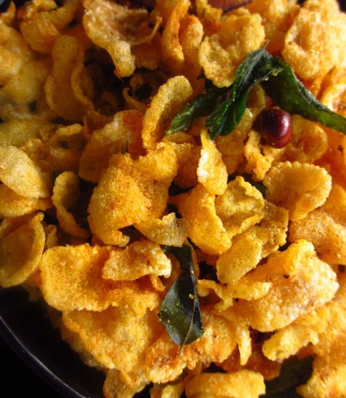 A picture of Cornflakes Chivda - Spicy Indian Cornflakes Mix.